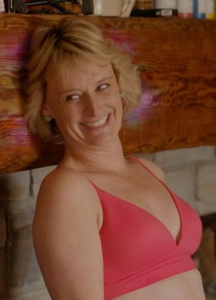 Sexy Sarah McVie 232428