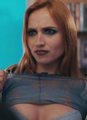 Chloé Jouannet Bikini Lesbian 289570