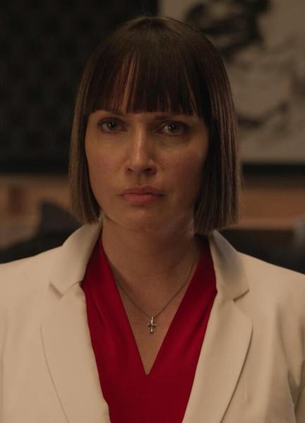 Julie Ann Emery Nude Scenes 272451