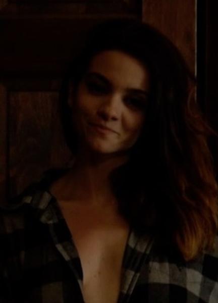 Sexiest Lauren LaVera Scenes 271959
