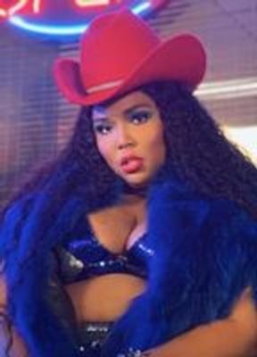 Lizzo Musician Bikini Breasts 272073