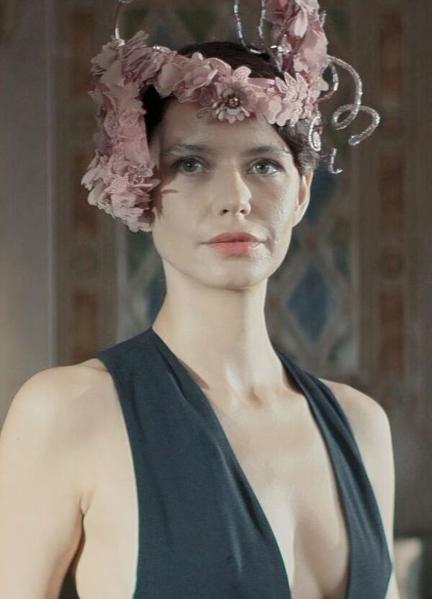 Beren Saat Hot Scenes 289898