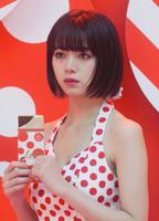 Elaiza Ikeda Lesbian Sexy 275226