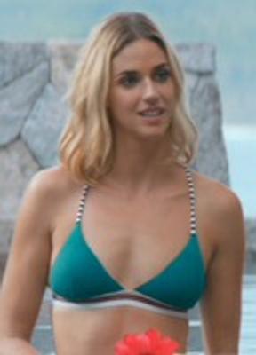 Pamela Almanza Bikini Breasts 276429