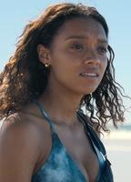 Sophie Wilde Bikini Lesbian 281744