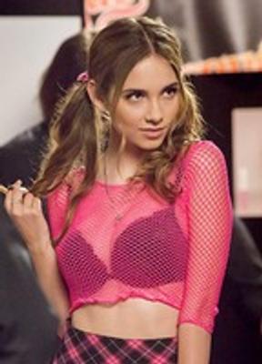 Haley Pullos Bikini Lesbian 282747