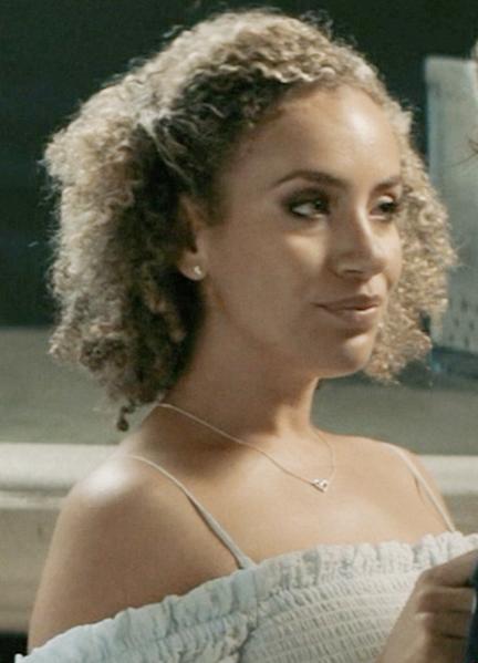 Sexy Stephanie Siadatan 283320