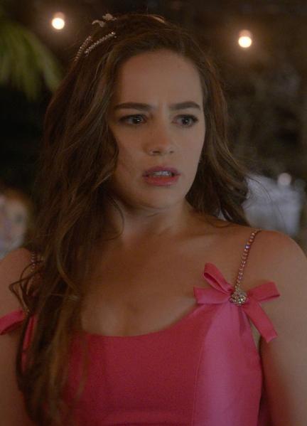 Mary Mouser Hot Scenes 284214