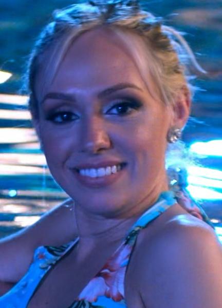 Kariselle Snow Nude Scenes 286567
