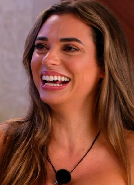 Georgia Hassarati Sexy Photos 286569