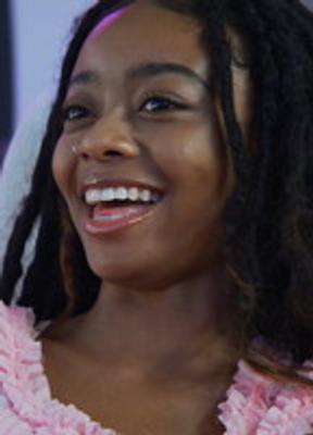 Skai Jackson Bikini Lesbian 289298