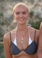 Elys Hutchinson Bikini Sexy 290718