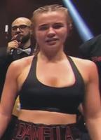 Daniella Hemsley Athlete Breasts 289341