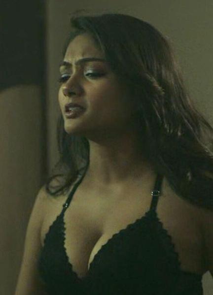 Sexiest Oshi Sahu Scenes 289639