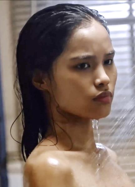 Maebelle Medina Naked 289842