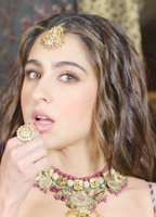 Sara Ali Khan Sexy Photos 290357