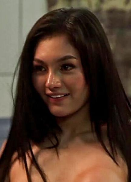 Angeline Aril Naked 290570