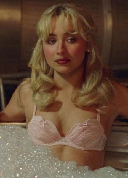 Sabrina Carpenter Hot Scenes 291954