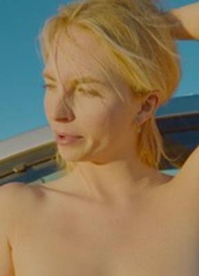 Amanda Fronckowiak Breasts Bush 292005