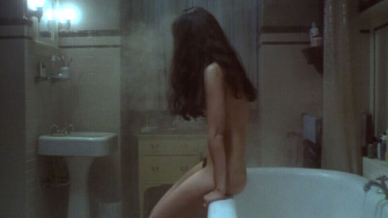 Isabelle Adjani Naked in Diabolique. Bush, bathtub, brunette. 533227