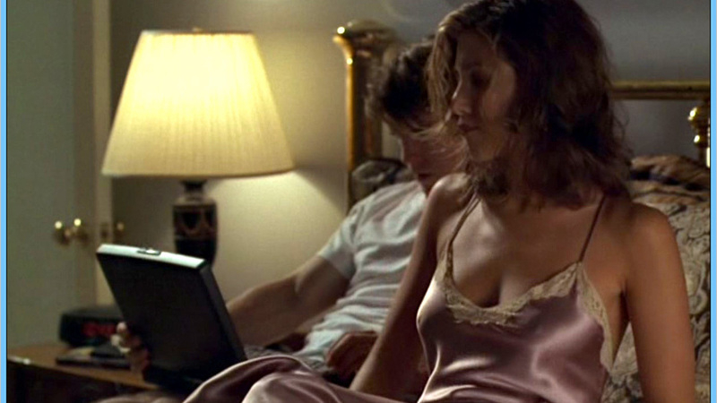 Sexiest Scenes of Renee Donati Fitzpatrick from She's the One. Sexy, SFW, brunette. 534515