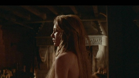 Francesca Annis in Macbeth (1971) Sexy Brunette Hair Covering Breast 748293