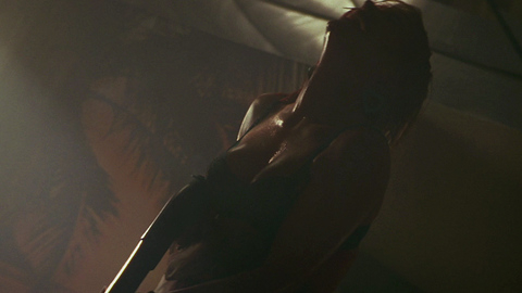 Patricia Arquette in True Romance (1993) Underwear Brunette Cleavage 674036