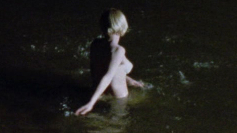 Patricia Arquette Nude as Alice Guthrie. Breasts, Skinny Dipping, blonde. 918248