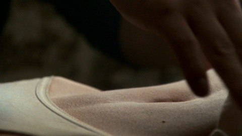 Sexiest Kim Basinger Scene in 9½ Weeks. Sexy, SFW, close-up. 708451