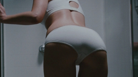 Kate Beckinsale in Whiteout (2009) Underwear Bathroom Leaning Forward 680018