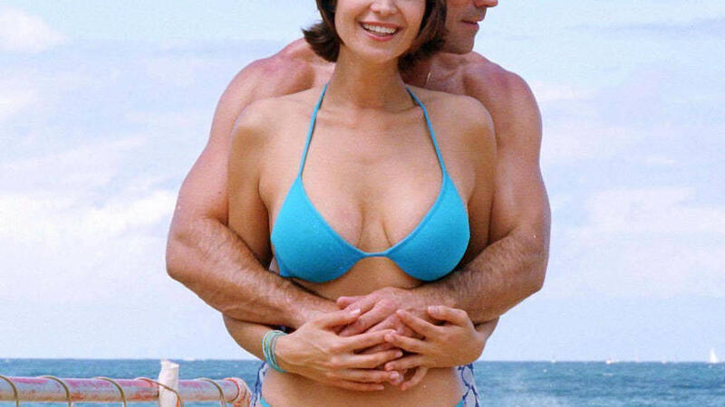 Sexiest Scenes of Diane Schonke from JAG. Bikini, SFW, beach. 653177