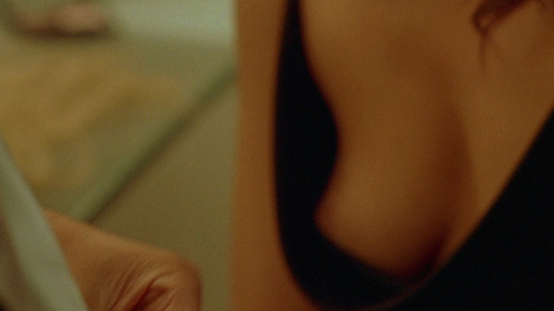 Sexiest Scenes of Mandy Murphy from Any Given Sunday. Sexy, SFW, close-up. 683813