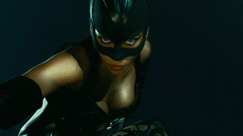 Sexiest Halle Berry Scene in Catwoman. Sexy, Black, SFW. 705901