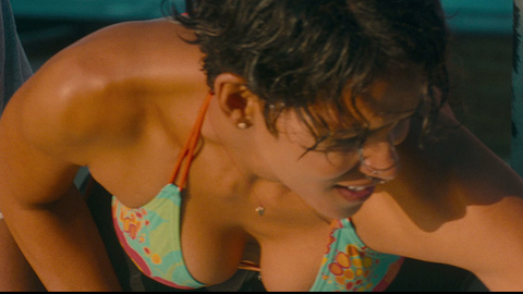 Halle Berry in Dark Tide (2012) Bikini Bikini Black 709872
