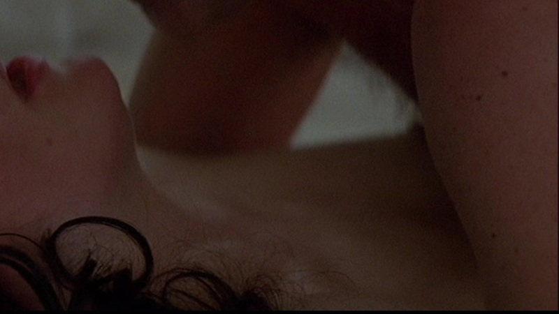 Juliette Binoche Naked as Pauline, l'épouse du capitaine. Breasts, man on top, nude. 669747