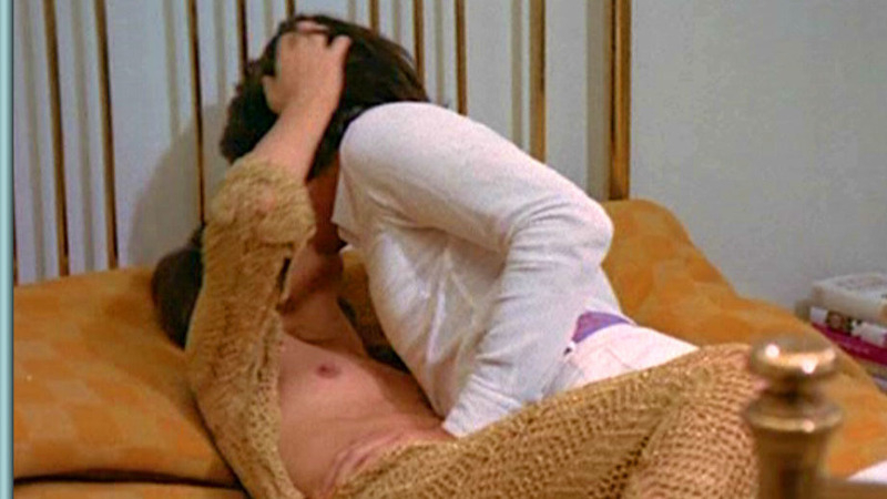 Jane Birkin Nude as Flora Finlake. Breasts, couple in bed, kissing. 560012