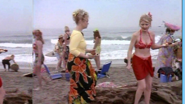 Sexiest Scenes of Zelda Spellman from Sabrina, the Teenage Witch. Bikini, SFW, blonde. 653441