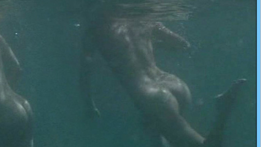 Geneviève Bujold Naked as Jane Barnet. Butt, Body Double, back exposed, nude. 536991