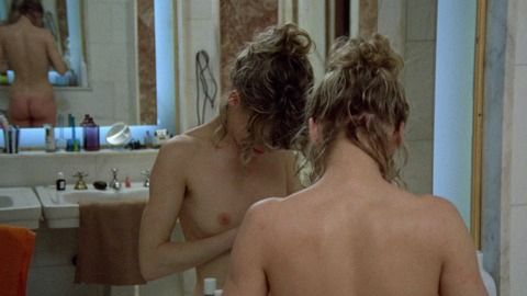 Julie Christie in Don't Look Now (1973) Breasts Butt Bathroom Blonde 757612