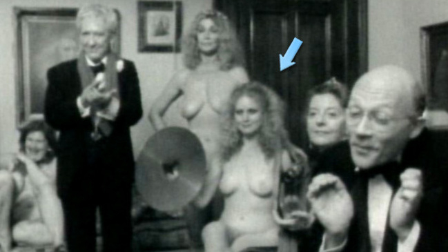 Sandra from The Sentinel Naked. Breasts, Bush, blonde, curly hair. 538715