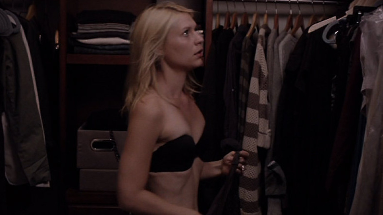 Homeland's Sexiest Scenes with Claire Danes. Underwear, SFW, black strapless bra. 701070