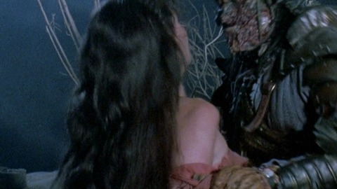 Embeth Davidtz in Army of Darkness (1993) Sexy Monster Sexy 777931