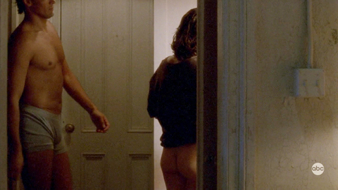 Kim Delaney Nude as Det. Diane Russell. Butt, doorway, dressing. 840146