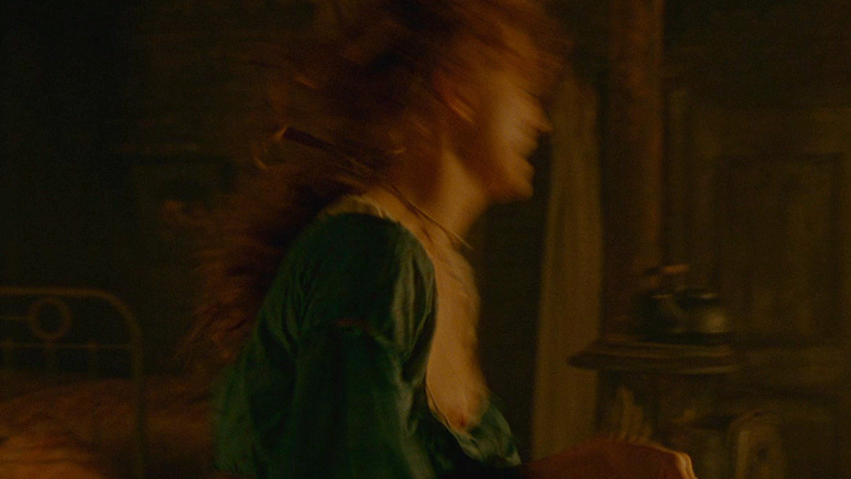 Cameron Diaz Nude as Jenny Everdeane. Breasts, breasts peeking out, brunette. 680840