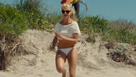 Cameron Diaz in The Other Woman (2014) Bikini Beach Bikini 744171