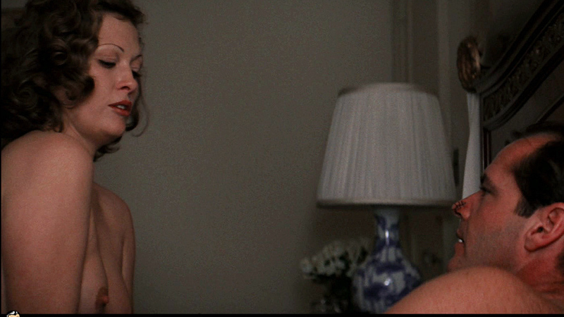 Faye Dunaway Naked as Evelyn Cross Mulwray. Breasts, bed, brunette. 710289