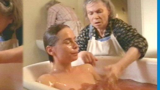 Daisy MacDonald from Conquest Naked. Breasts, bathtub, brunette. 564731