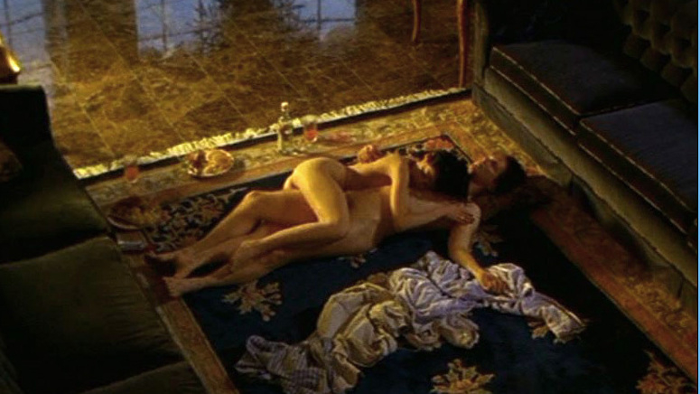 Joanna Going Nude in Keys to Tulsa. Butt, black hair, couple. 542524