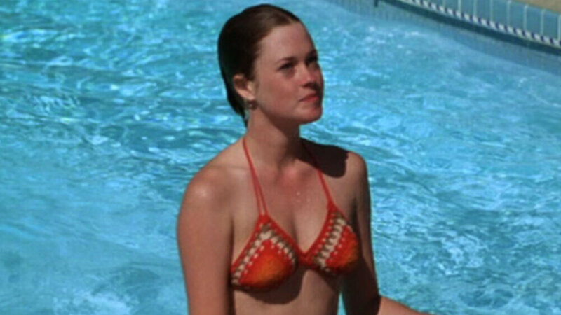 Hottest Melanie Griffith Scene in The Drowning Pool. Bikini, SFW, brunette. 566030