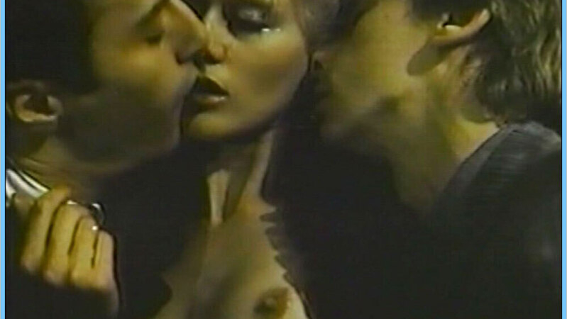 Andrea Thompson Naked as Leslie. Breasts, kissing, mmf. 553689